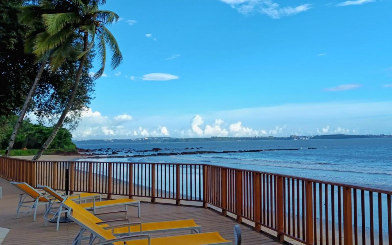 Taj Cidade De Goa Heritage, Goa Santa Cruz ภายนอก รูปภาพ View of the beach from the resort